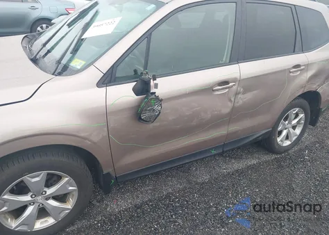 2015 Subaru Forester 2.5I Premium из США, поврежденный, VIN JF2SJADC8FH800959